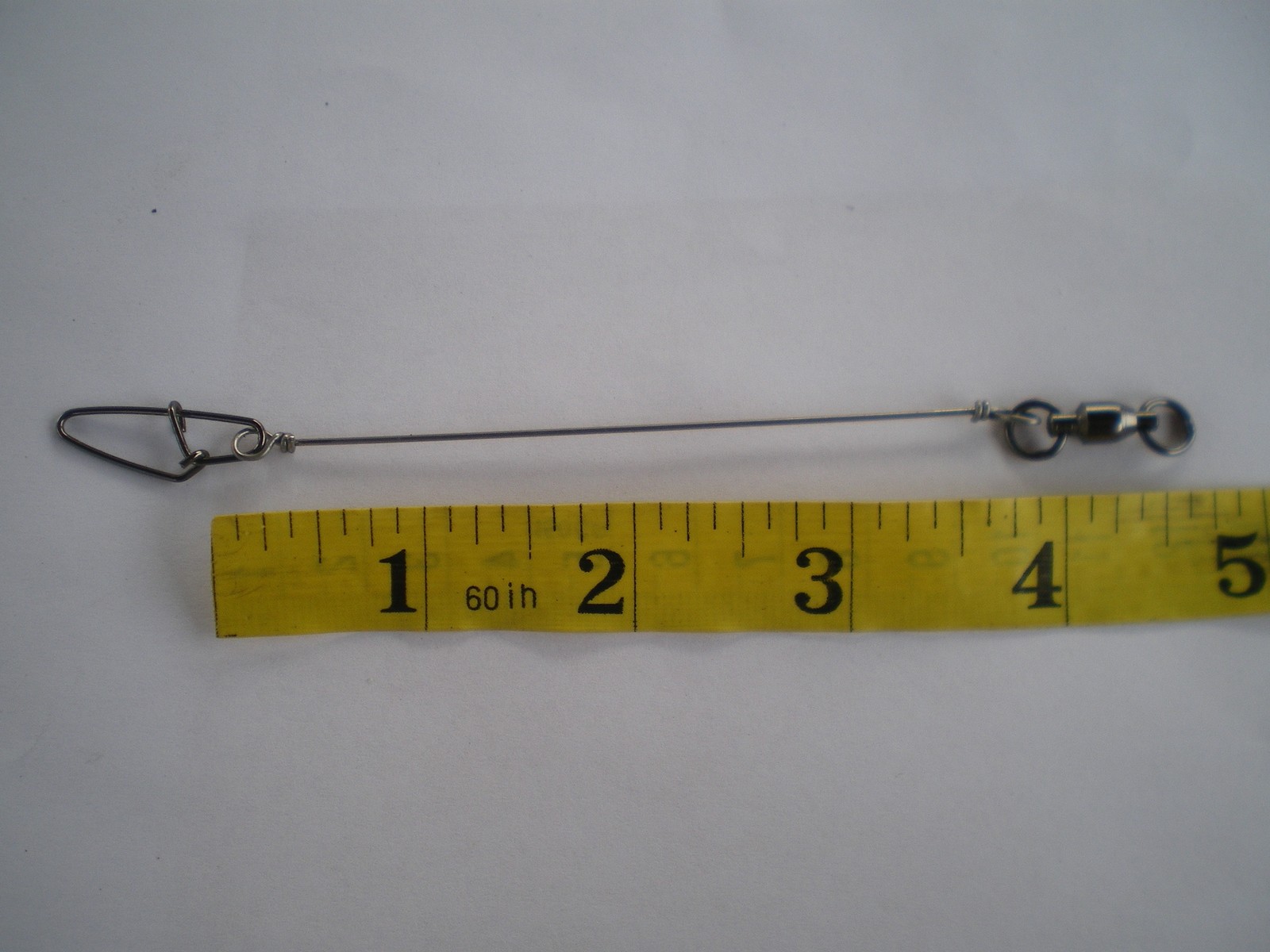 15 PCS. SOLID STAINLESS STEEL WIRE LEADER 4″/180 LBS TEST W/BALL BEARING SWIVEL