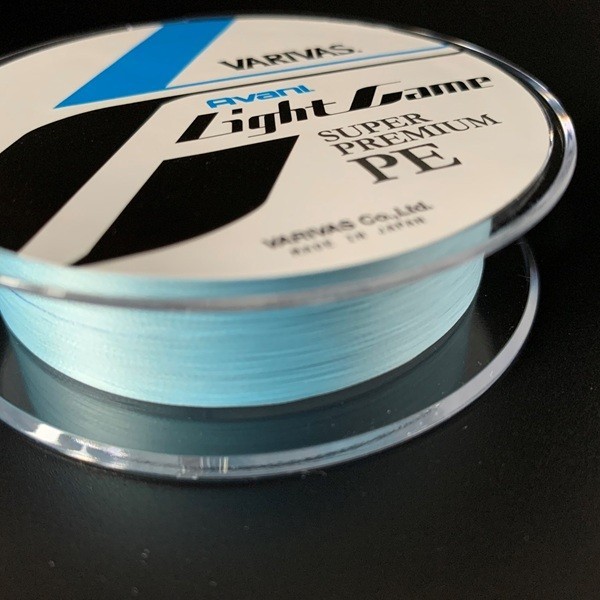 VARIVAS AVANI LIGHT GAME SUPER PREMIUM X4 X-Braid Line Natural Blue 150m
