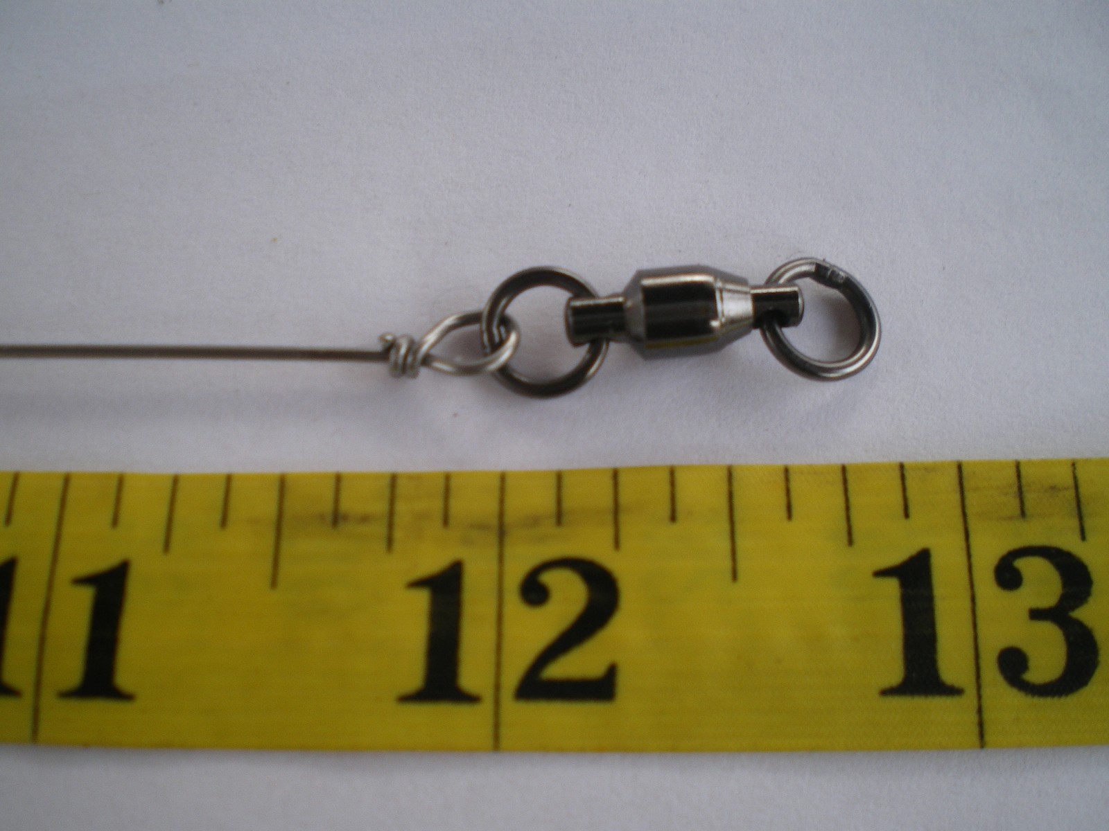 15 PCS. SOLID STAINLESS STEEL WIRE LEADER 12″/150 LBS TEST W/BALL BEARING SWIVEL