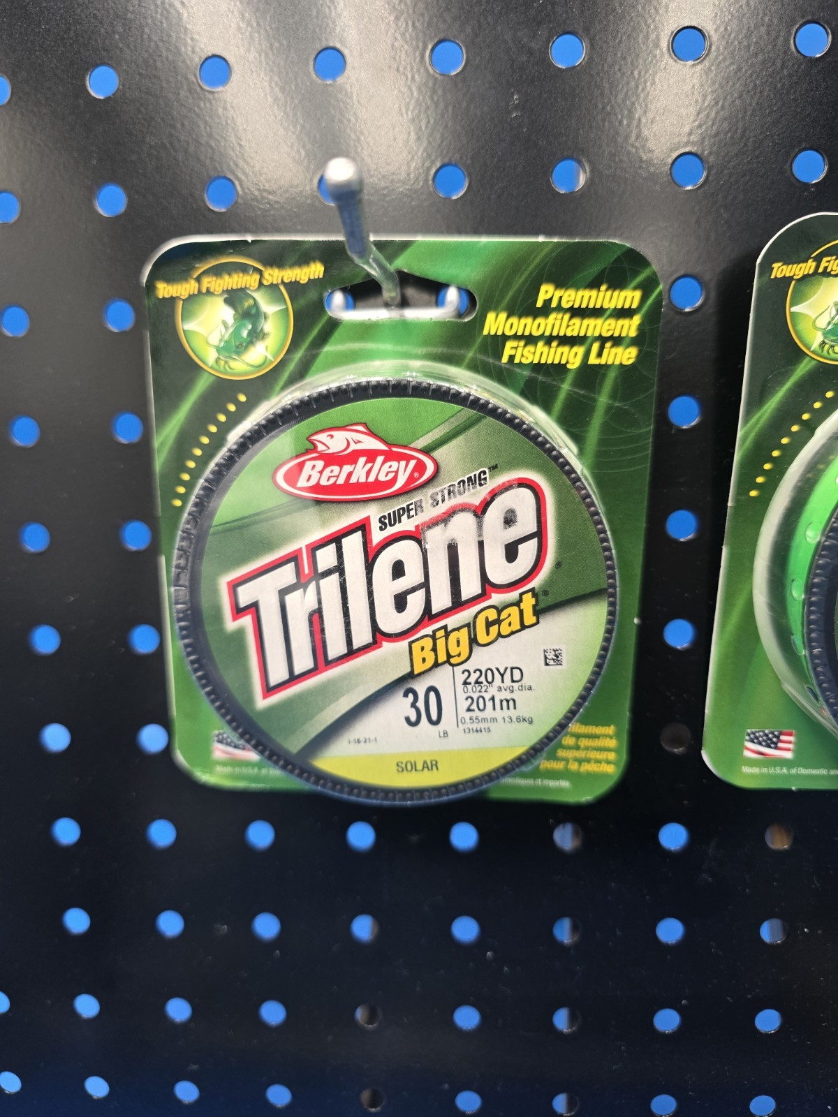 Trilene Big Cat 30lb 220 Yard 2 Pack Solar Green Glows In Black light