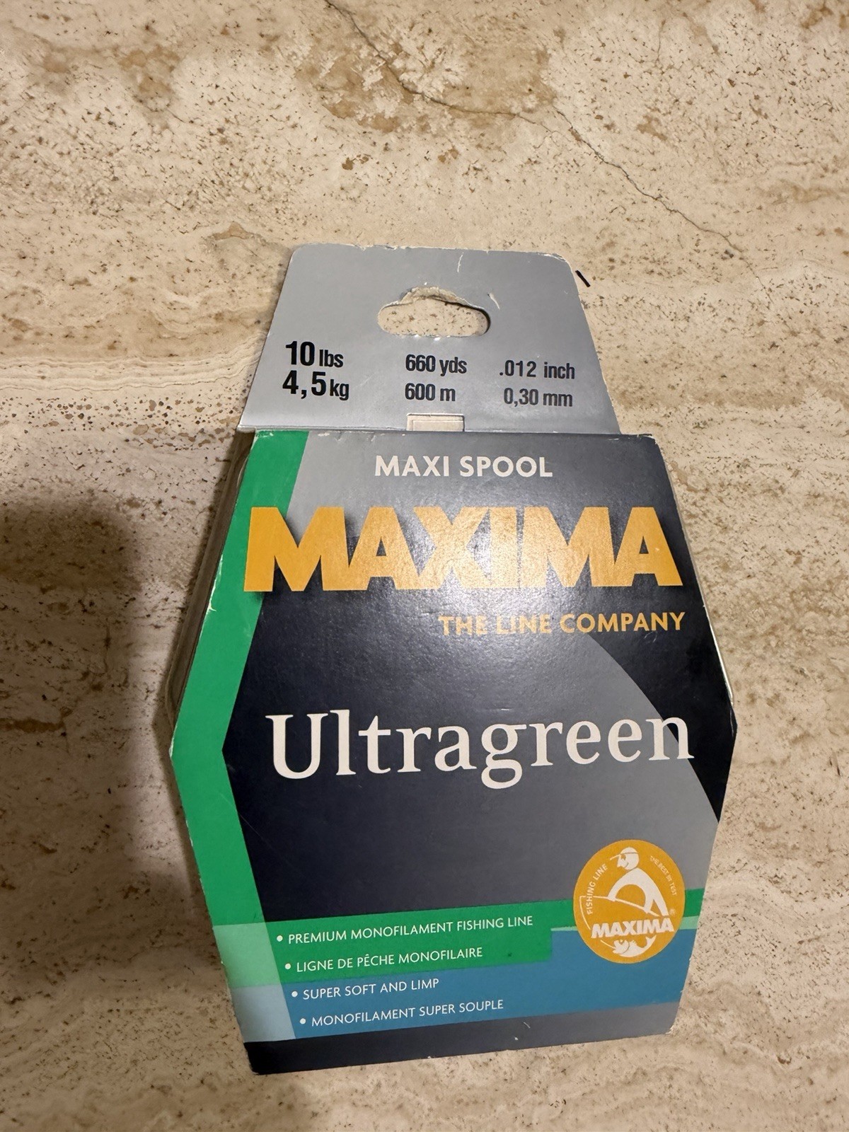 Maxima Maxi Spool Ultragreen Fishing Line (660 yd) 10 Lbs Premium Monofilament