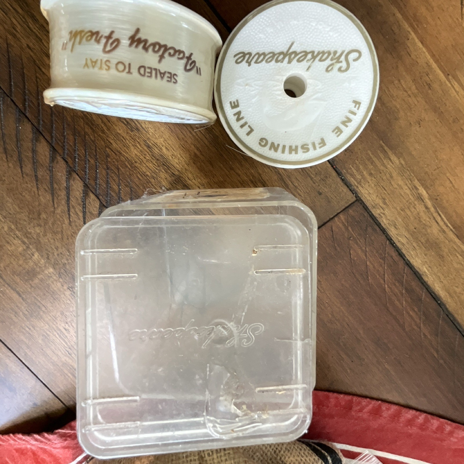 Shakespeare Fine White Fishing Line Spools w/ Plastic Storage Case, Freshwater