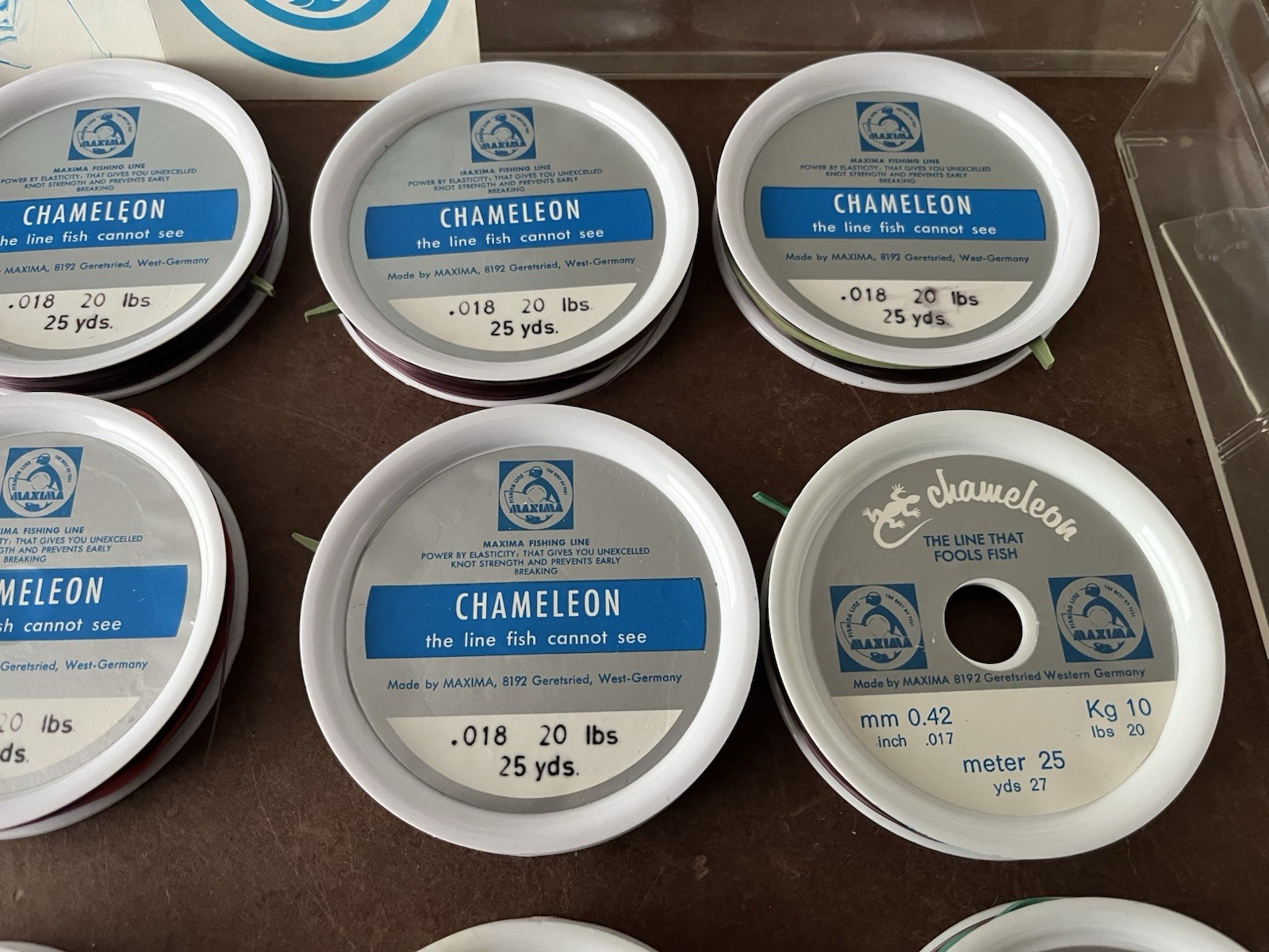 VINTAGE MAXIMA CHAMELEON FISH LINE IN ORIGINAL PLASTIC BOX 8 20LB 4 15LB 25 YARD